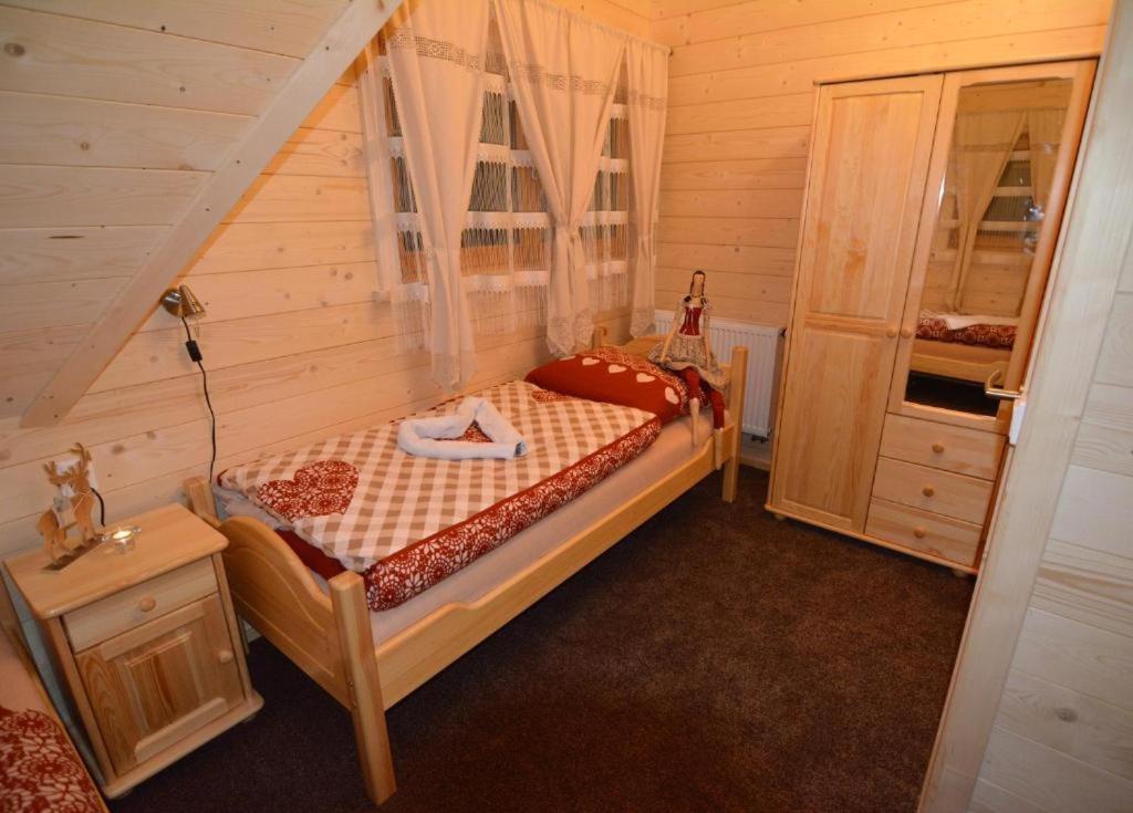 Chalets Adriana 데마노브스카돌리나 외부 사진